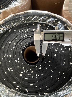 Customized Length Black Base Recycled Rubber Rolls with Colorful EPDM Dots for Home and Commercial Gym Flooring