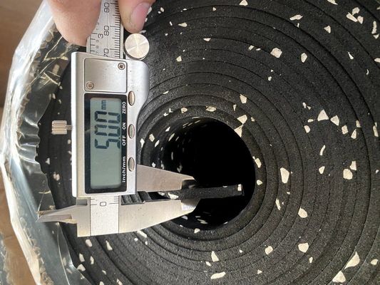 Wholesale Rubber Black Base Recycled Rubber Rolls with Colorful EPDM Dots for Home and Commercial Gym Flooring