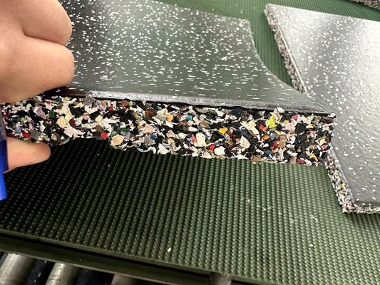 Environmentally Friendly Composite Plus Color Large Particle Recycled Rubber Floor Tiles