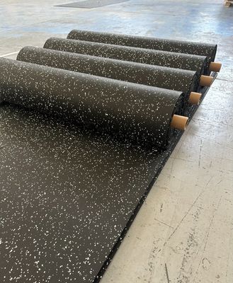 Available in 1m 1.2m 1.35m Widths Rubber Flooring Rolls with 3~20mm Thickness