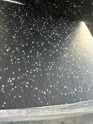 Slip-Resistant Surface Natural Rubber Floor Matting Tiles for Gym Equipment and Machines